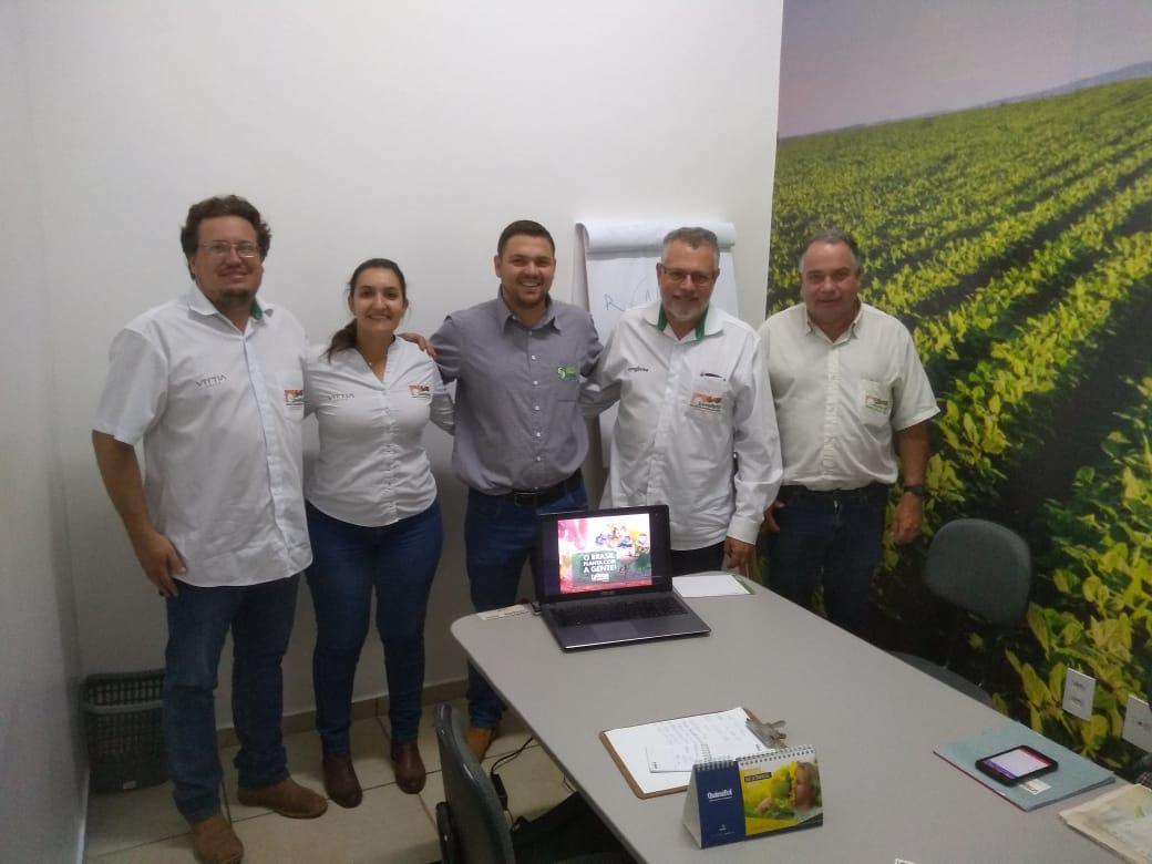 Boa Safra realiza treinamento no parceiro Lemefertil Produtos Agrícolas, filial em Porto Ferreira/SP