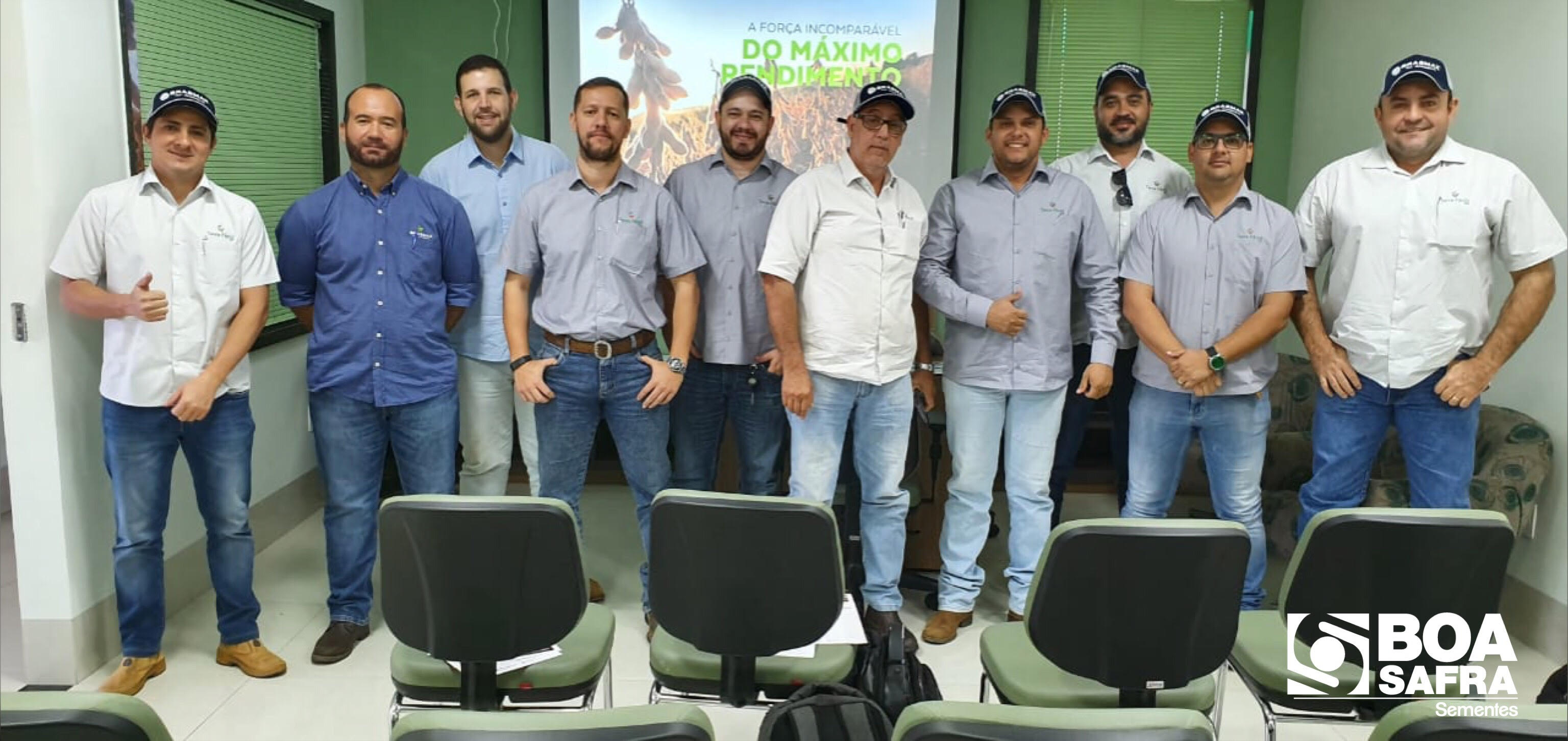 Boa Safra realiza treinamento técnico na revenda Terra Fértil Agro