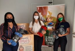 Boa Safra entrega cobertores para campanha “Espalhe Amor”