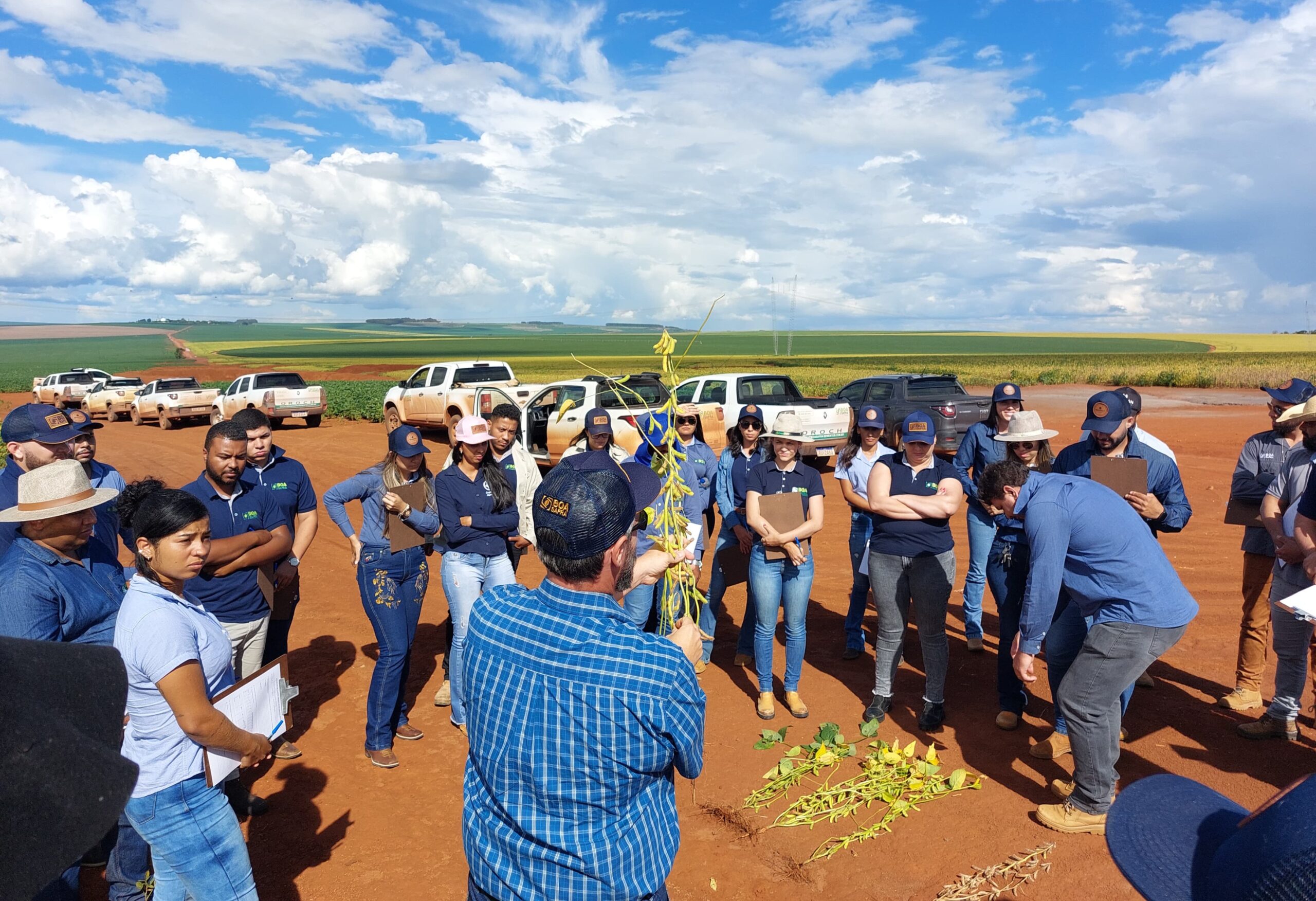 Time de Qualidade e Produção da Boa Safra participa de Treinamento de Dessecação conduzido por Ricardo Bagateli